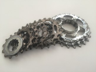 clean your bike's cassette